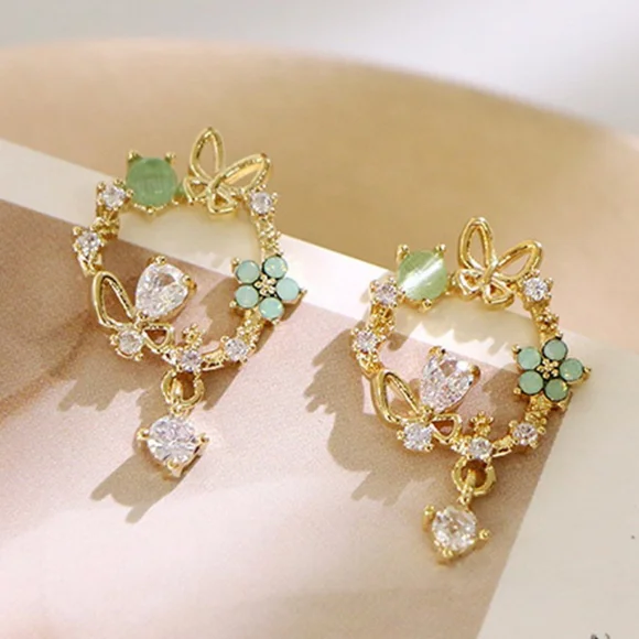 18k gold diamond butterfly earrings - Picture 2 of 8